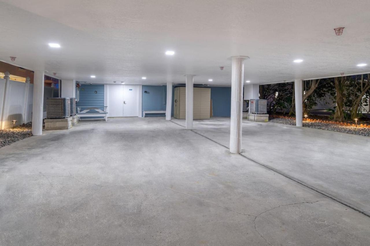 Four Shores Unit 3 Gulf Condo Direct Gulf With Pool And Spa Clearwater Beach Exterior photo