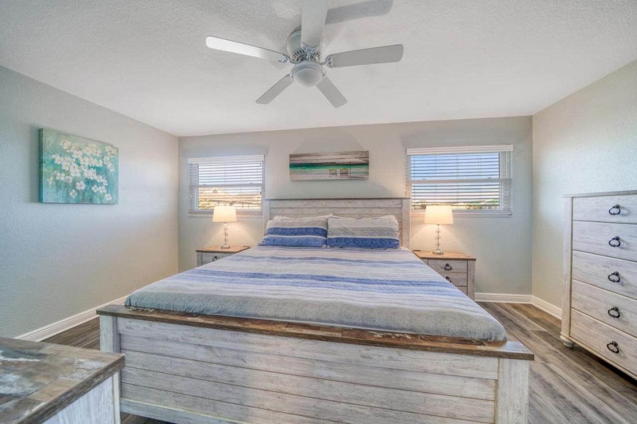 Four Shores Unit 3 Gulf Condo Direct Gulf With Pool And Spa Clearwater Beach Exterior photo