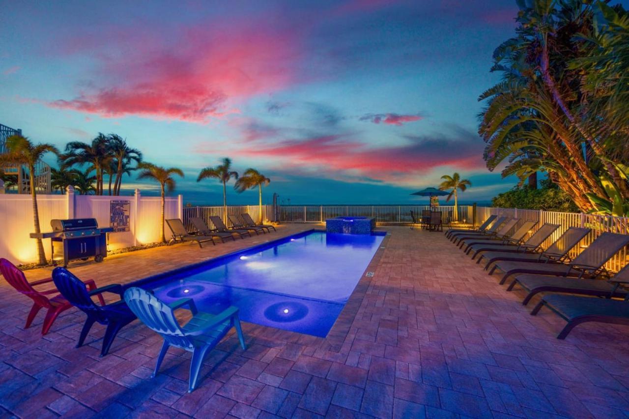 Four Shores Unit 3 Gulf Condo Direct Gulf With Pool And Spa Clearwater Beach Exterior photo