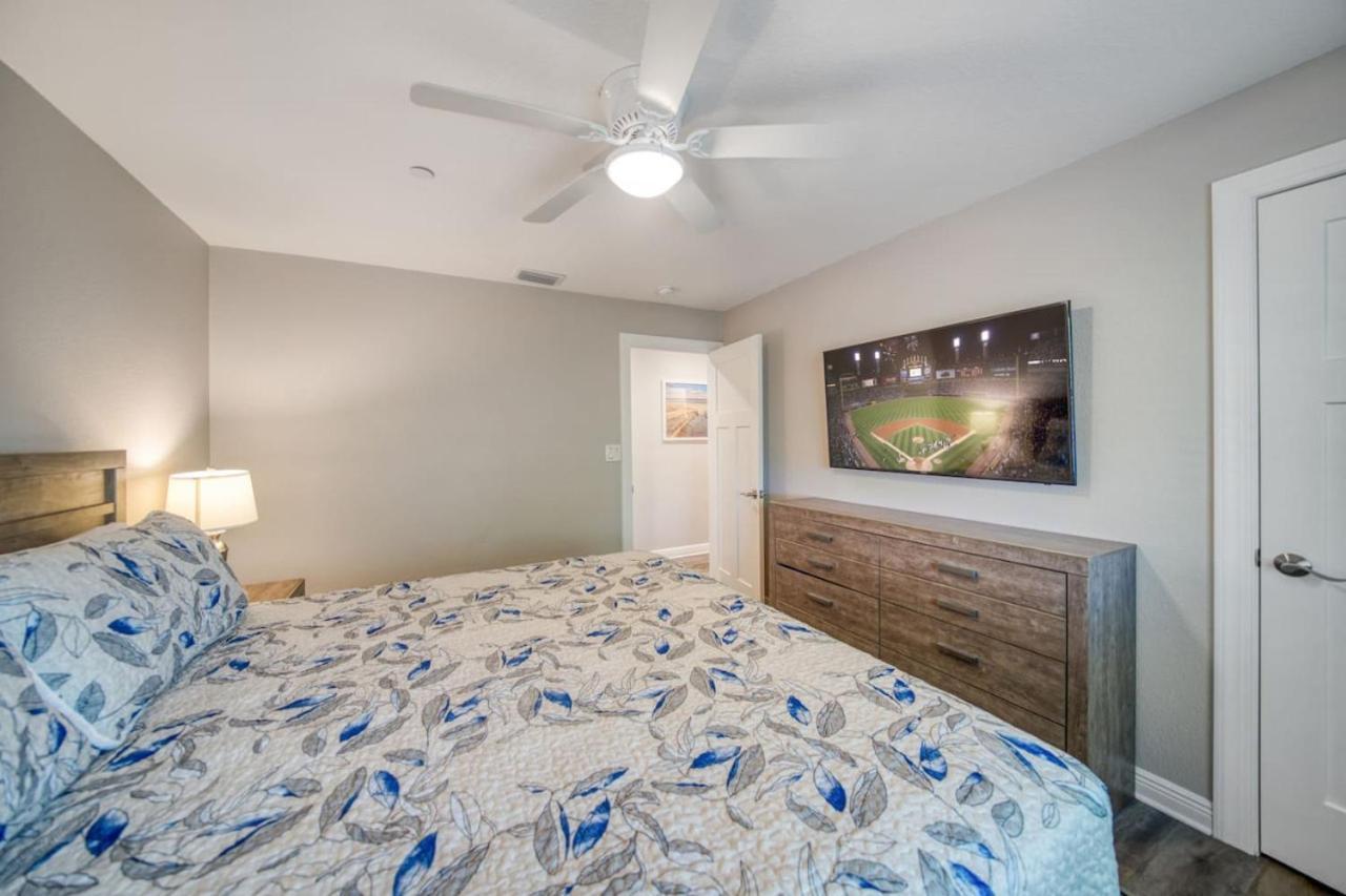 Four Shores Unit 3 Gulf Condo Direct Gulf With Pool And Spa Clearwater Beach Exterior photo